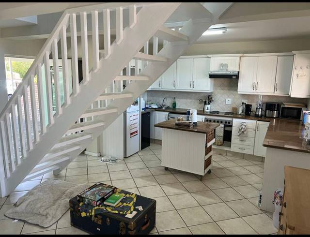 2 BEDROOM APARTMENT FOR SALE IN OATLANDS NORTH